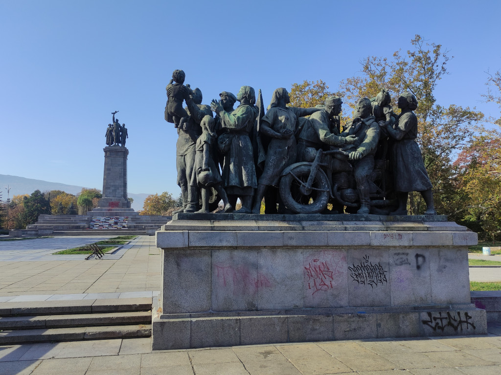 Памятник Советской армии в Софии. Послесловие