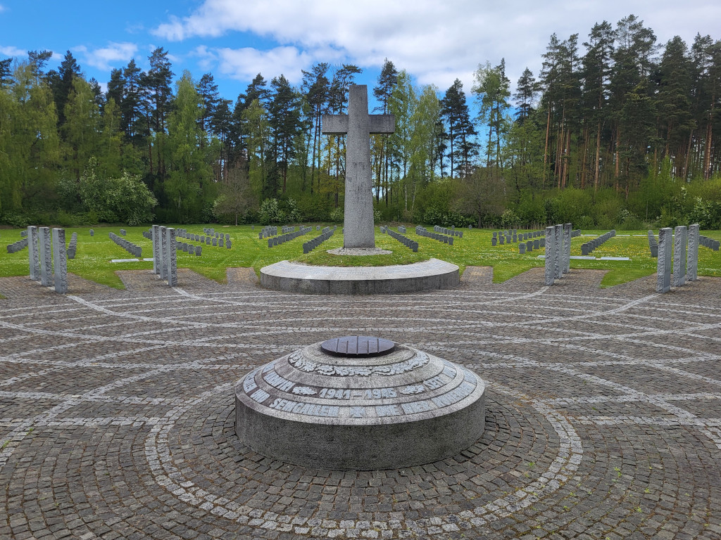 Военный некрополь Рига-Бебербеки